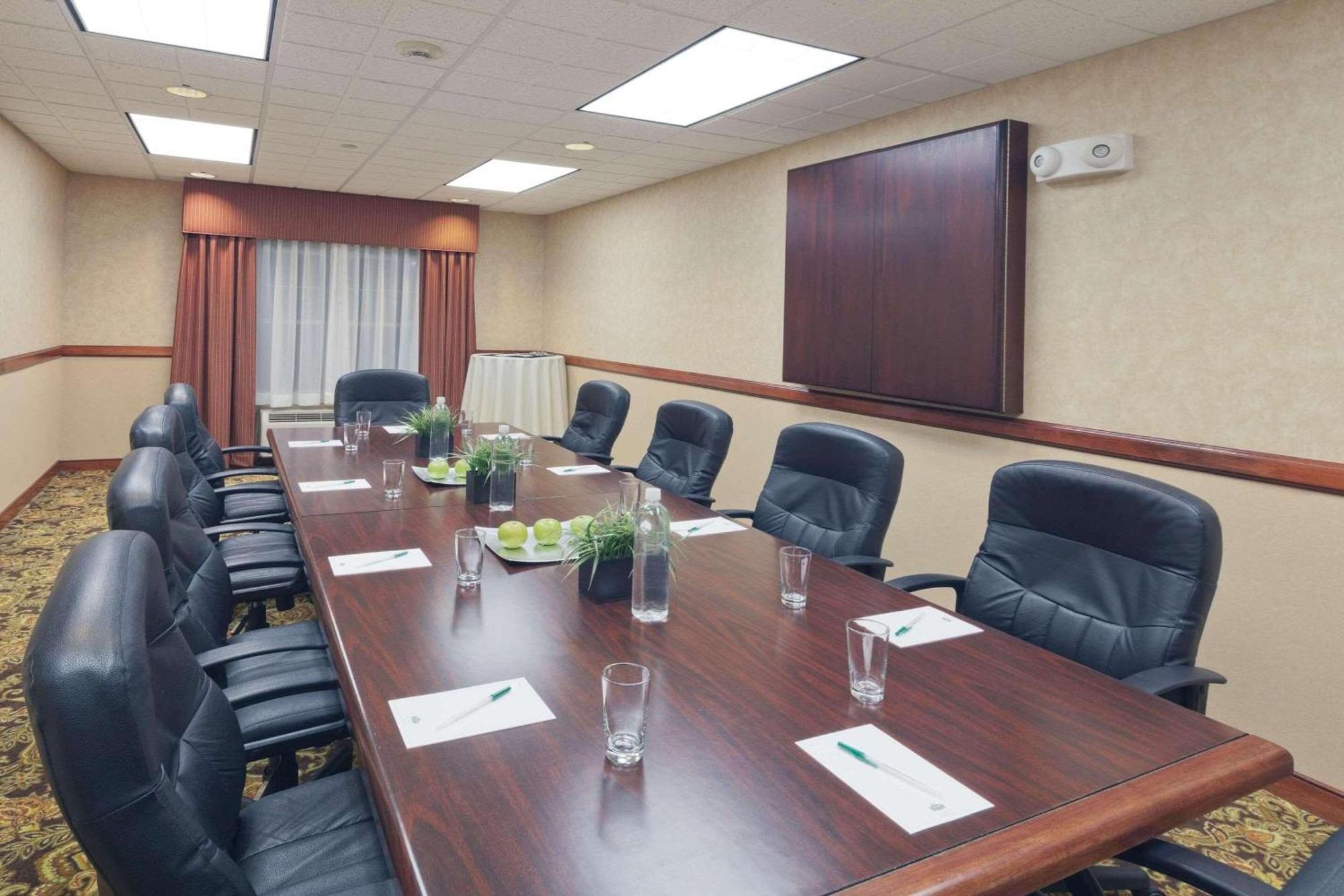 Country Inn & Suites By Radisson, Milwaukee West Brookfield , Wi Extérieur photo